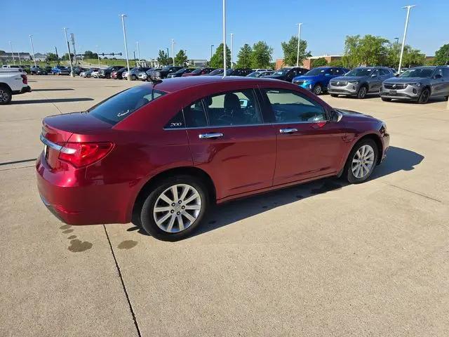 2013 Chrysler 200 Limited