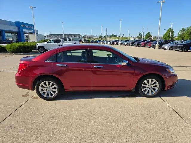 2013 Chrysler 200 Limited
