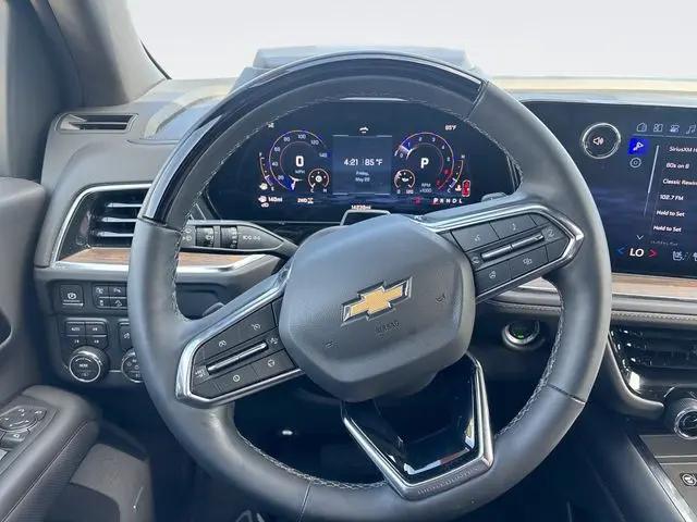 2025 Chevrolet Suburban 4WD High Country