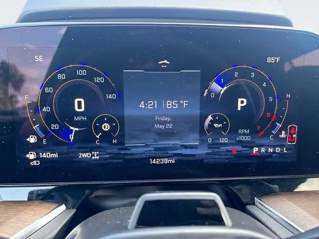 2025 Chevrolet Suburban 4WD High Country