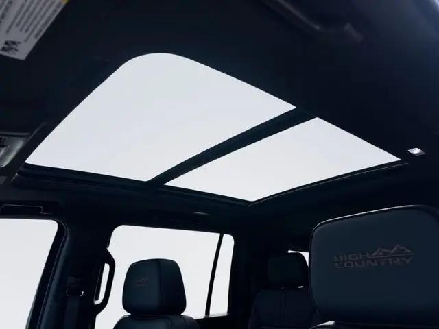 2025 Chevrolet Suburban 4WD High Country