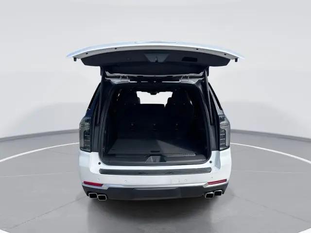 2025 Chevrolet Suburban 4WD High Country