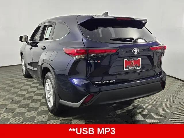 2023 Toyota Highlander LE