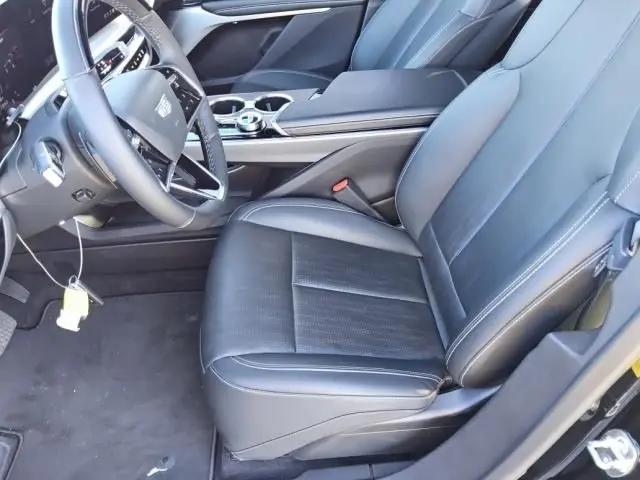 2024 Cadillac iQ Luxury w/1SD