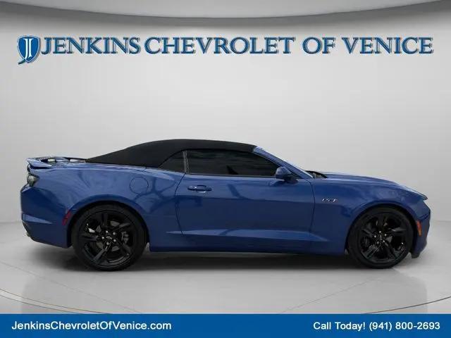 2022 Chevrolet Camaro RWD Convertible LT1
