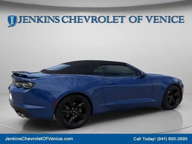 2022 Chevrolet Camaro RWD Convertible LT1