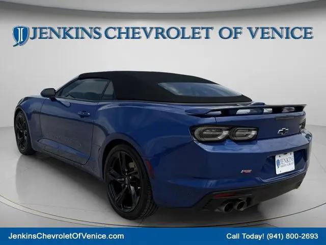 2022 Chevrolet Camaro RWD Convertible LT1