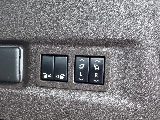 2021 GMC Yukon XL 4WD Denali