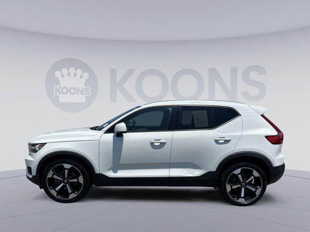 2020 Volvo XC40 T5 Momentum