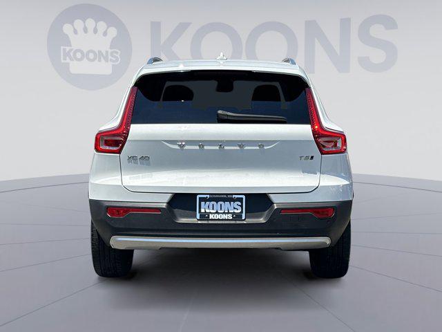 2020 Volvo XC40 T5 Momentum