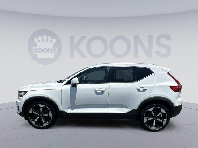 2020 Volvo XC40 T5 Momentum
