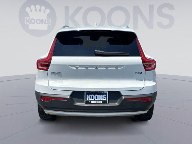 2020 Volvo XC40 T5 Momentum