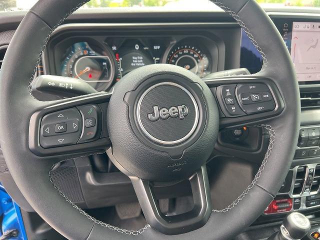 2025 Jeep Gladiator Sport