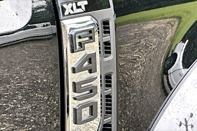 2023 Ford F-450 XLT