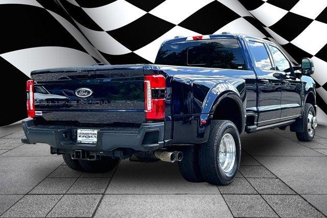 2023 Ford F-350 LARIAT
