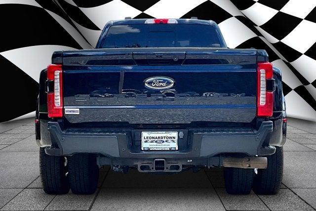 2023 Ford F-350 LARIAT