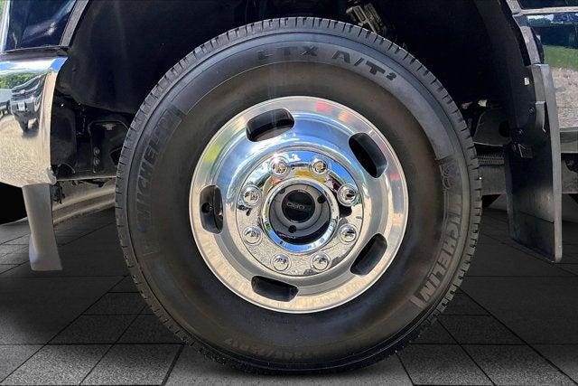 2023 Ford F-350 LARIAT