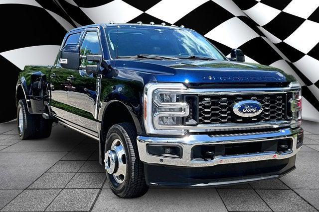 2023 Ford F-350 LARIAT