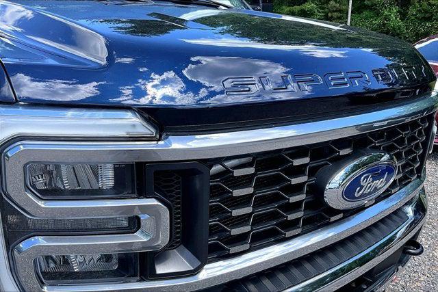 2023 Ford F-350 LARIAT