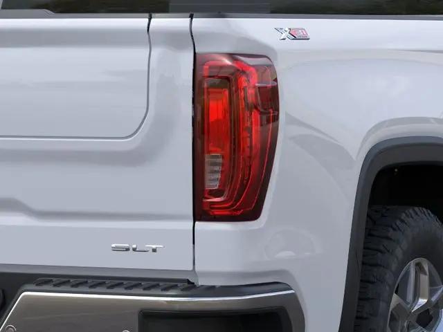 2026 GMC Sierra 1500 Crew Cab, Short Bed, SLT, 4WD