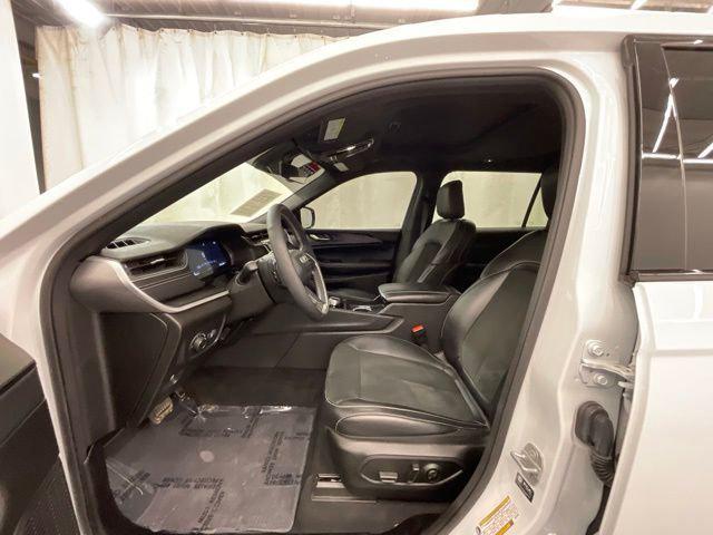 2025 Jeep Grand Cherokee L Altitude X 4x4