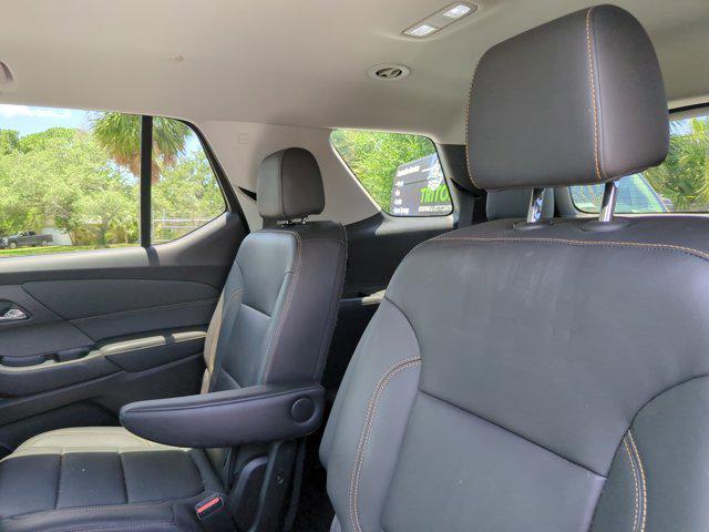 2021 Chevrolet Traverse FWD LT Leather