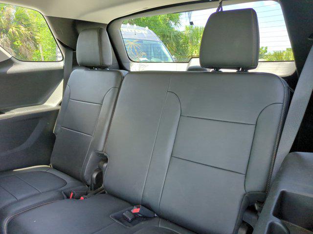 2021 Chevrolet Traverse FWD LT Leather
