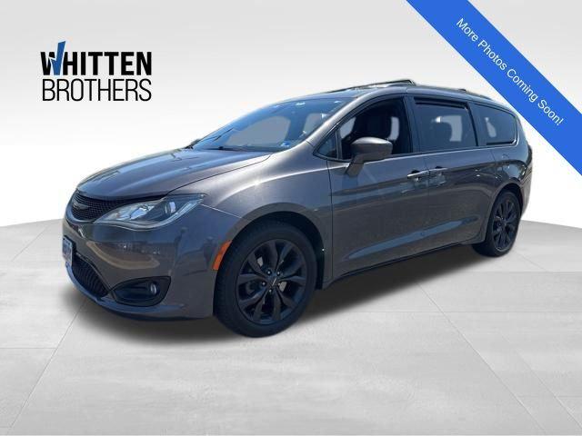 2020 Chrysler Pacifica Touring 2020 Chrysler Pacifica Touring