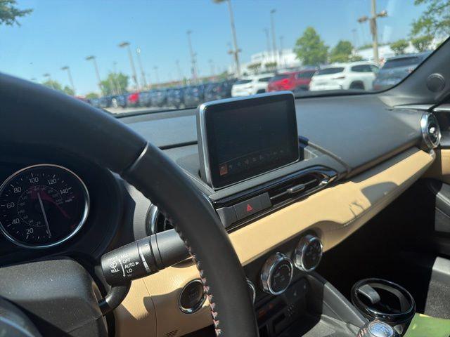 2016 Mazda MX-5 Miata Grand Touring 2016 Mazda MX-5 Miata Grand Touring