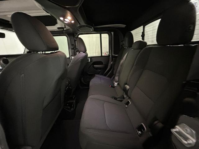 2022 Jeep Gladiator Sport S