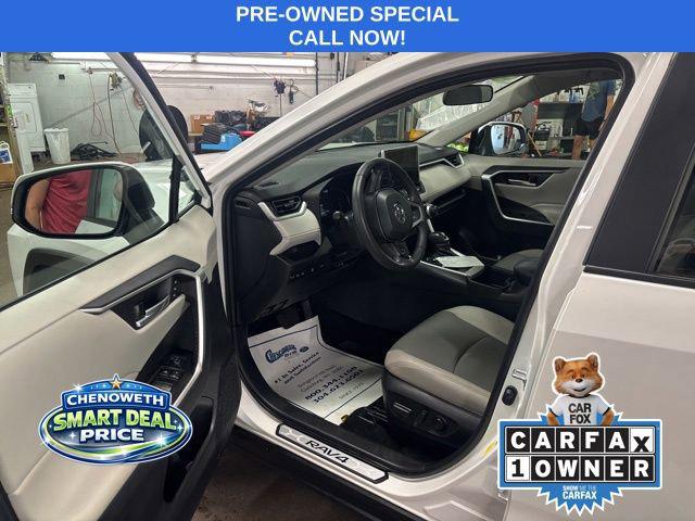 2024 Toyota RAV4 XLE Premium