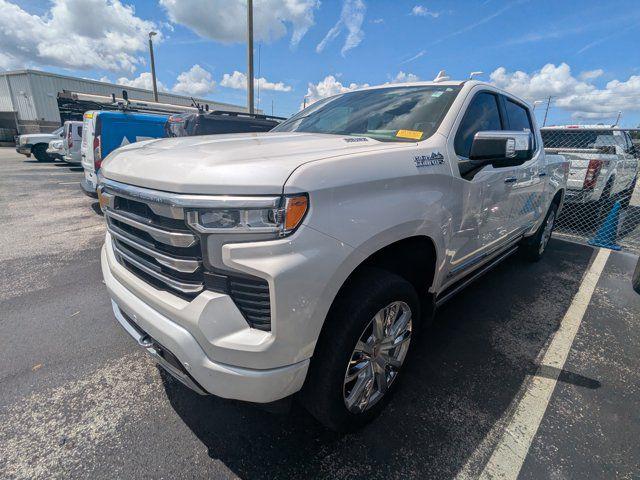 2023 Chevrolet Silverado 1500 4WD Crew Cab Short Bed High Country