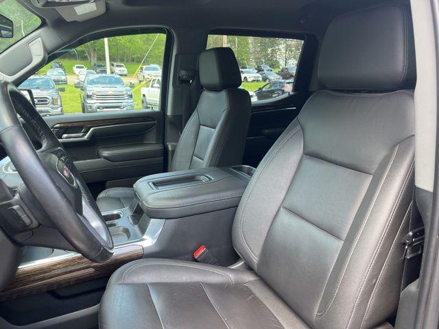 2022 GMC Sierra 1500 4WD Crew Cab Short Box Elevation