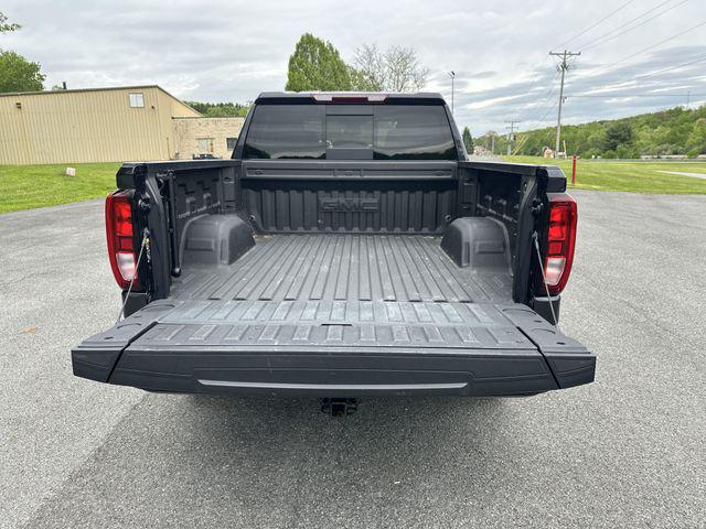 2022 GMC Sierra 1500 4WD Crew Cab Short Box Elevation