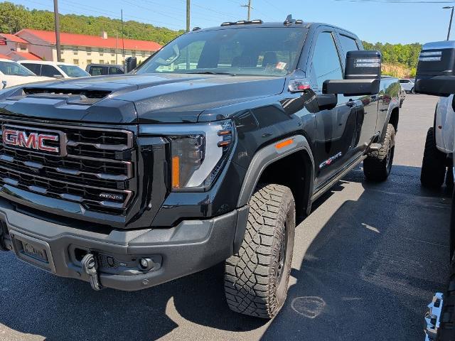 2024 GMC Sierra 2500HD 4WD Crew Cab Standard Bed AT4X