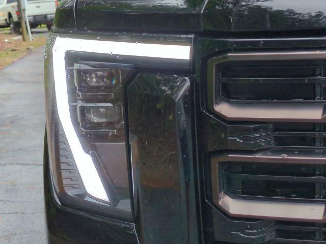 2024 GMC Sierra 2500HD 4WD Crew Cab Standard Bed AT4X