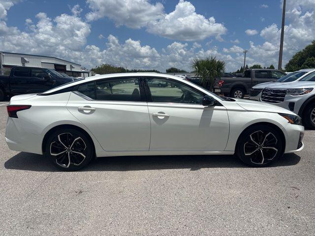 2023 Nissan Altima SR FWD