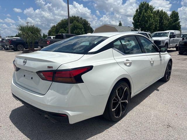 2023 Nissan Altima SR FWD