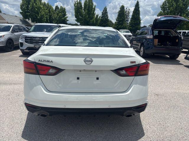 2023 Nissan Altima SR FWD