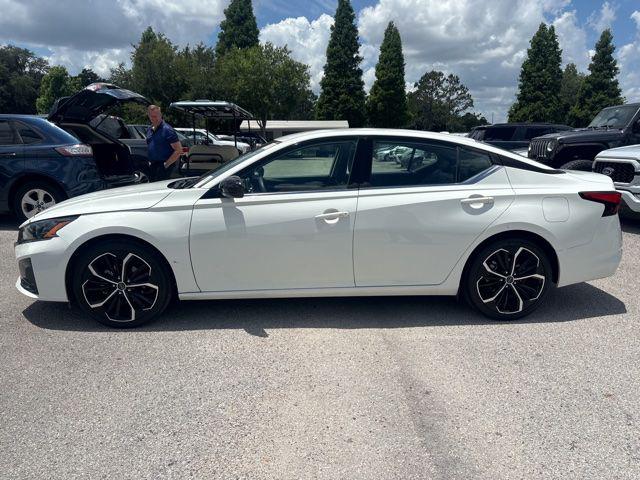 2023 Nissan Altima SR FWD
