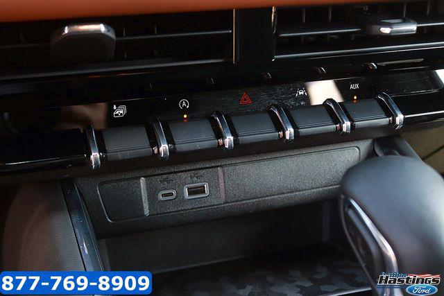 2025 GMC Canyon 4WD AT4