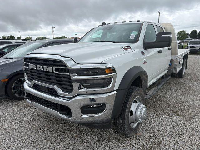 2026 RAM Ram 5500 Chassis Cab RAM 5500 TRADESMAN CHASSIS CREW CAB 4X4 84 CA