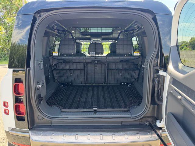 2023 Land Rover Defender 110 X-Dynamic SE