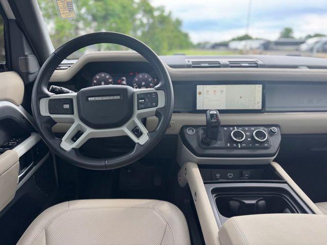 2024 Land Rover Defender 110 P400 S