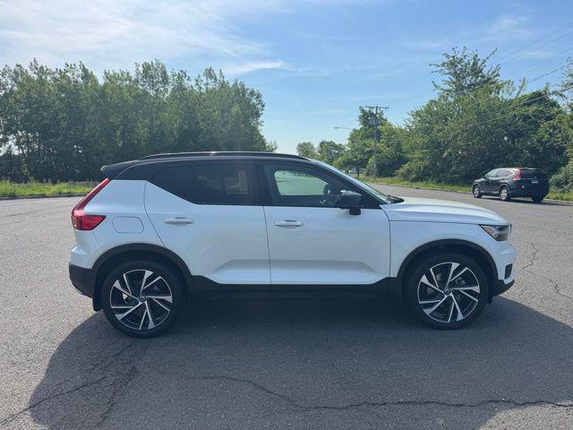 2019 Volvo XC40 T5 R-Design