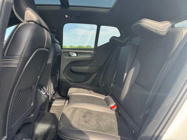 2019 Volvo XC40 T5 R-Design