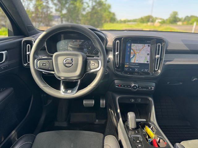 2019 Volvo XC40 T5 R-Design
