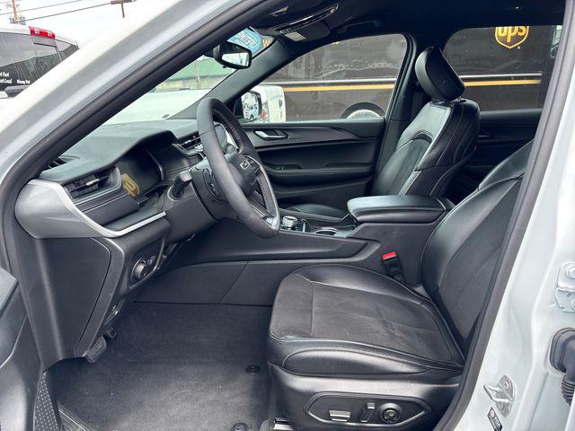 2024 Jeep Grand Cherokee L Altitude 4x4