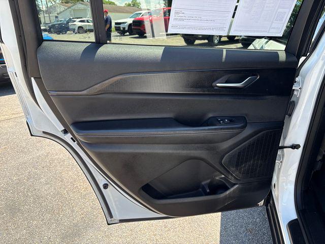 2024 Jeep Grand Cherokee L Altitude 4x4