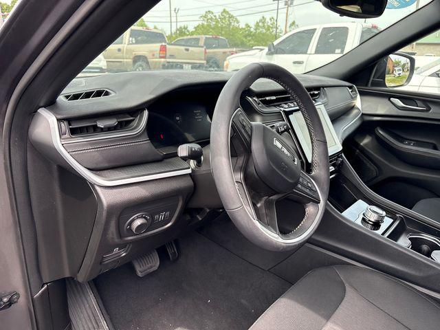 2024 Jeep Grand Cherokee Laredo 4x4
